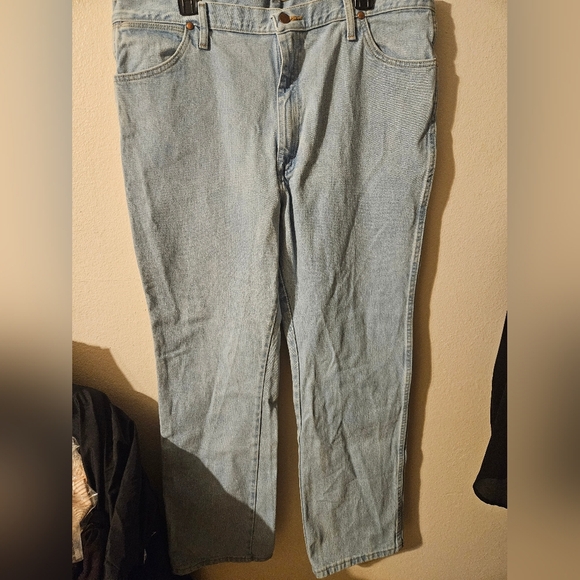 Wrangler Mens Light Wash Straight Leg Jeans Size 40 X 32 - Picture 2 of 13